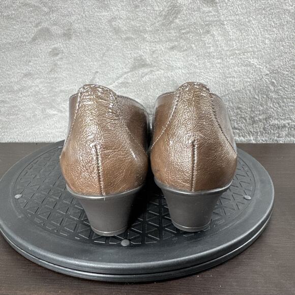SAS Perforated Portobello Bronze Leather Slip On Heels Shoes Womens Size 10M - Picture 4 of 11